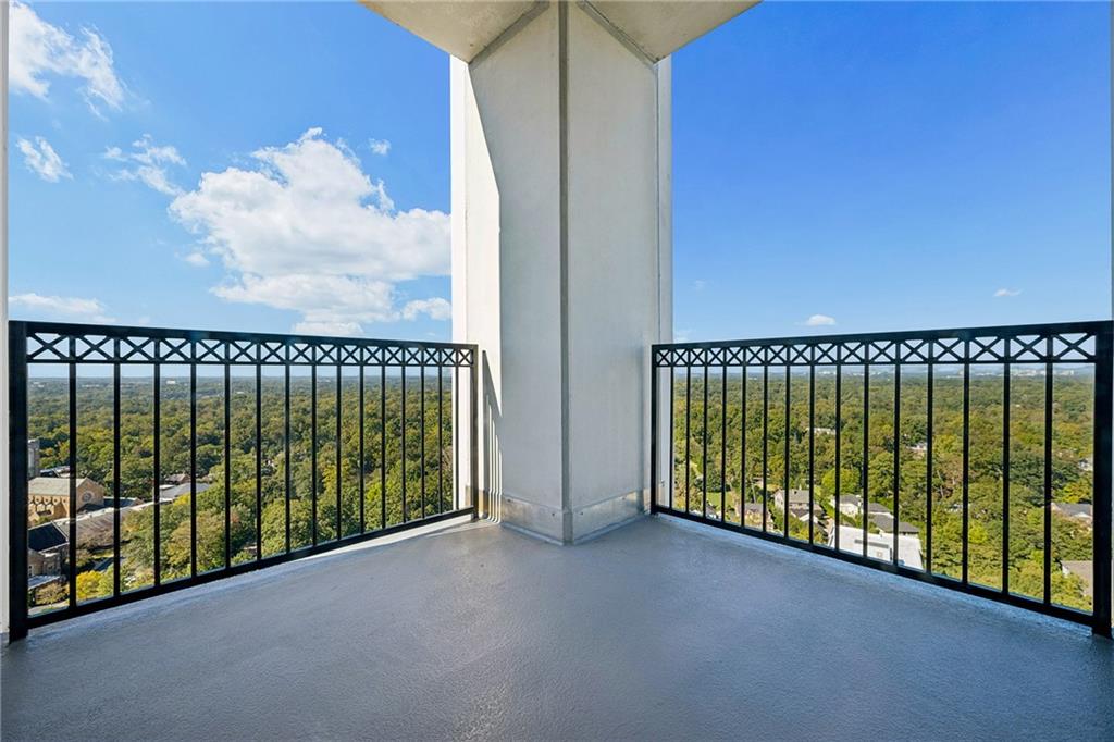 2828 Peachtree Road NW Unit 2403