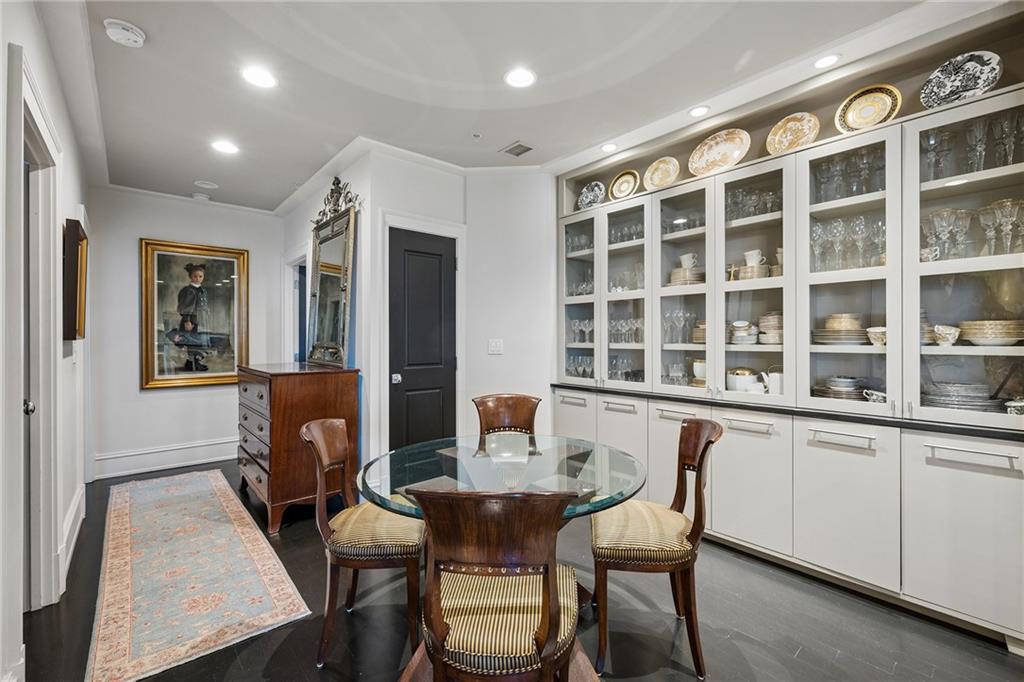 2828 Peachtree Road NW Unit 2403