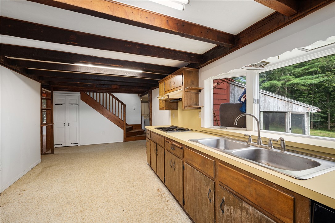 1289 South Road