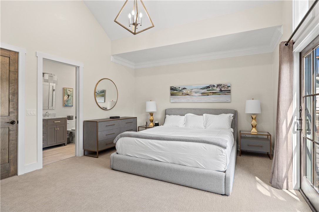 4 White Hawk Ridge