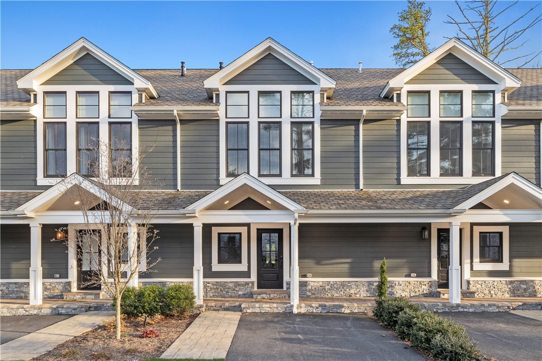 4 White Hawk Ridge