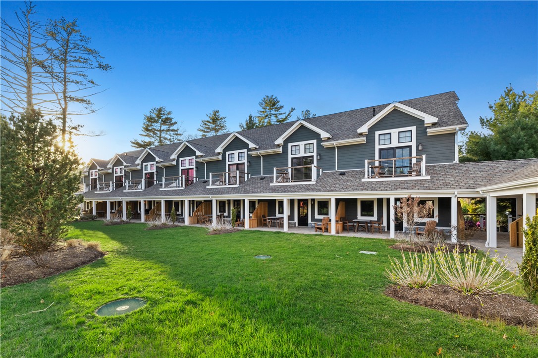 4 White Hawk Ridge