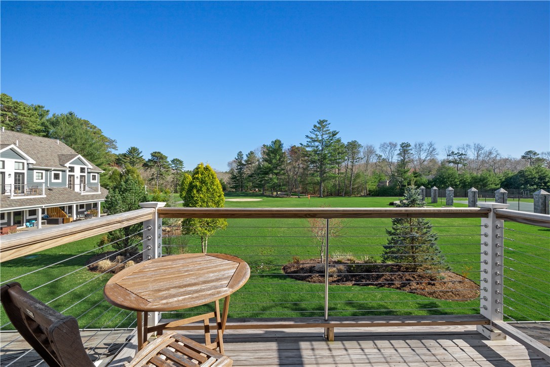 4 White Hawk Ridge
