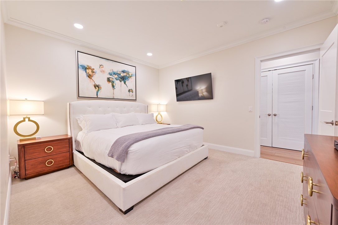 2 Bumblebee Lane G11