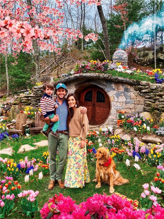 3 White Hawk Ridge Ridge