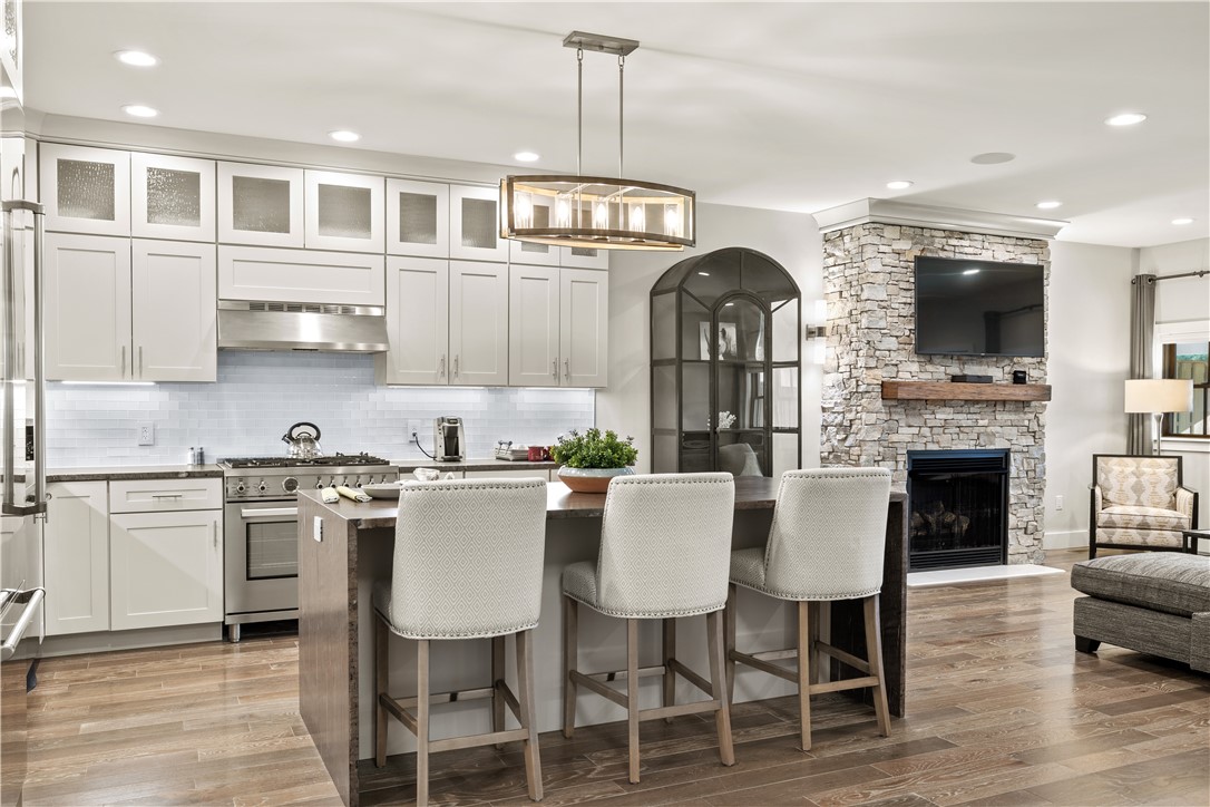 3 White Hawk Ridge Ridge