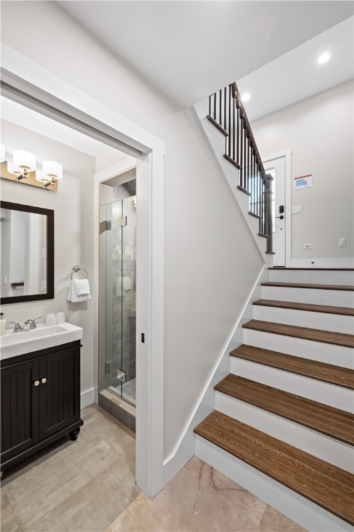 3 White Hawk Ridge Ridge