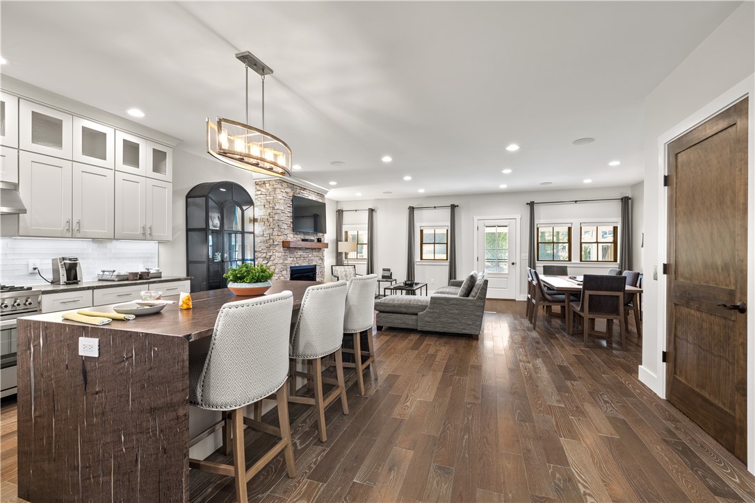 3 White Hawk Ridge Ridge