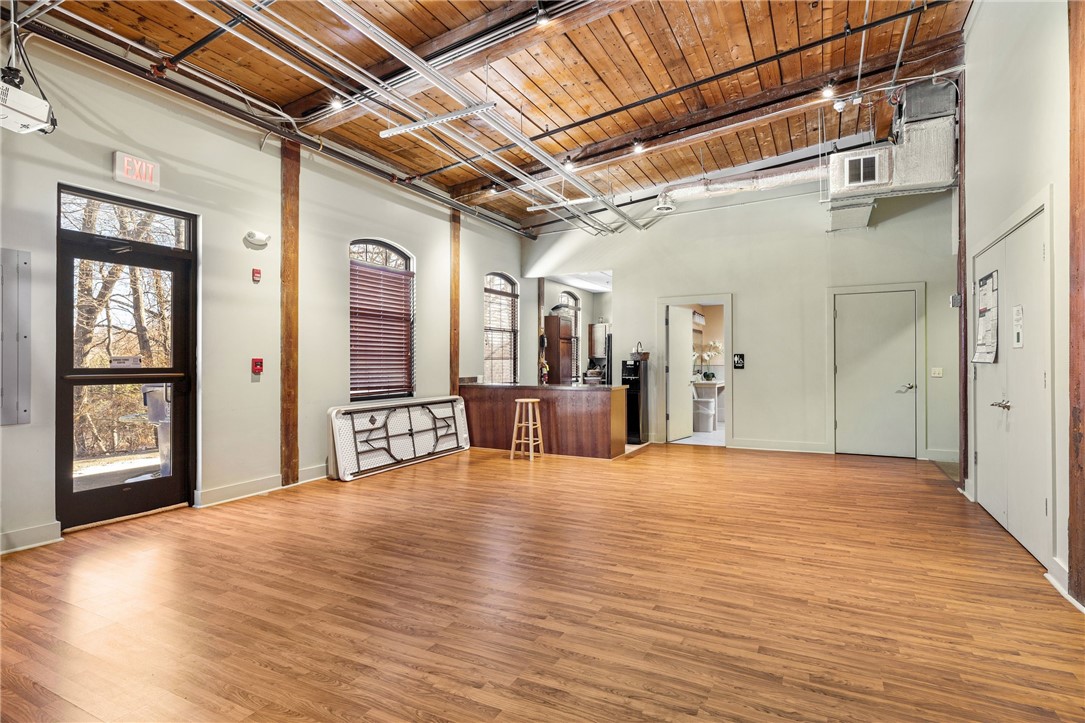 61 Cedar Avenue 6