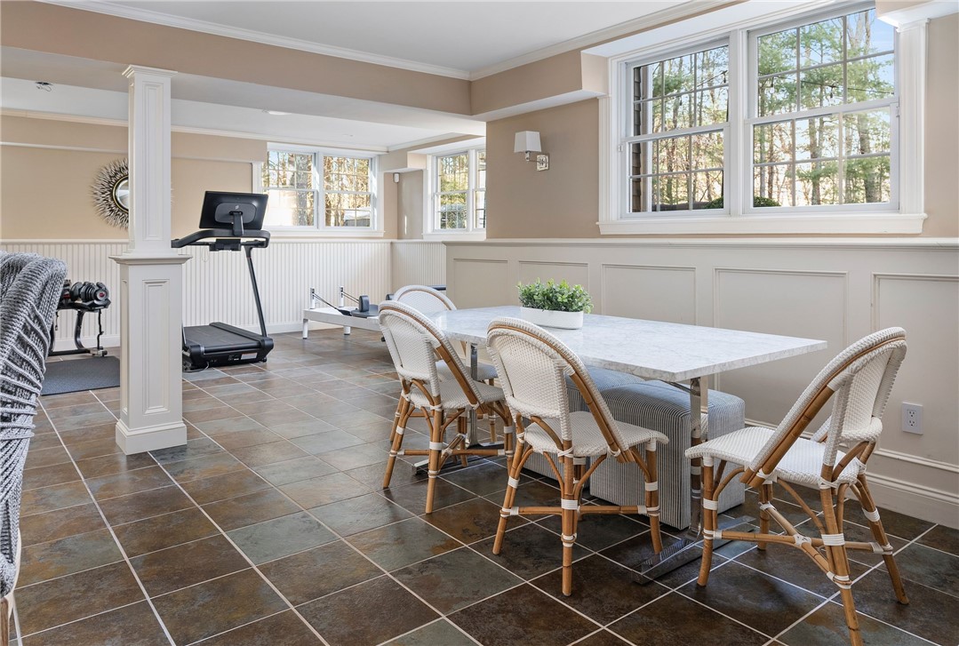 85 Longmeadow Drive