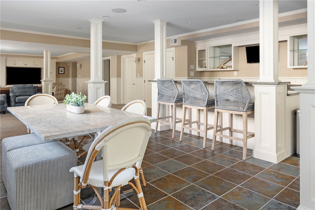 85 Longmeadow Drive