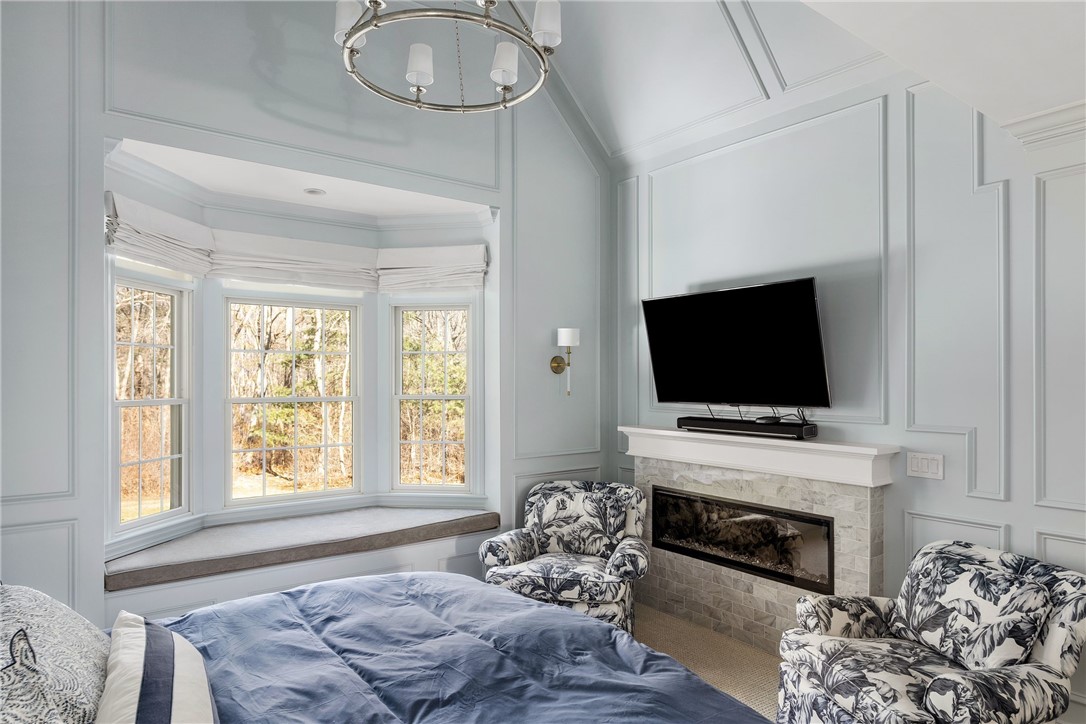 85 Longmeadow Drive