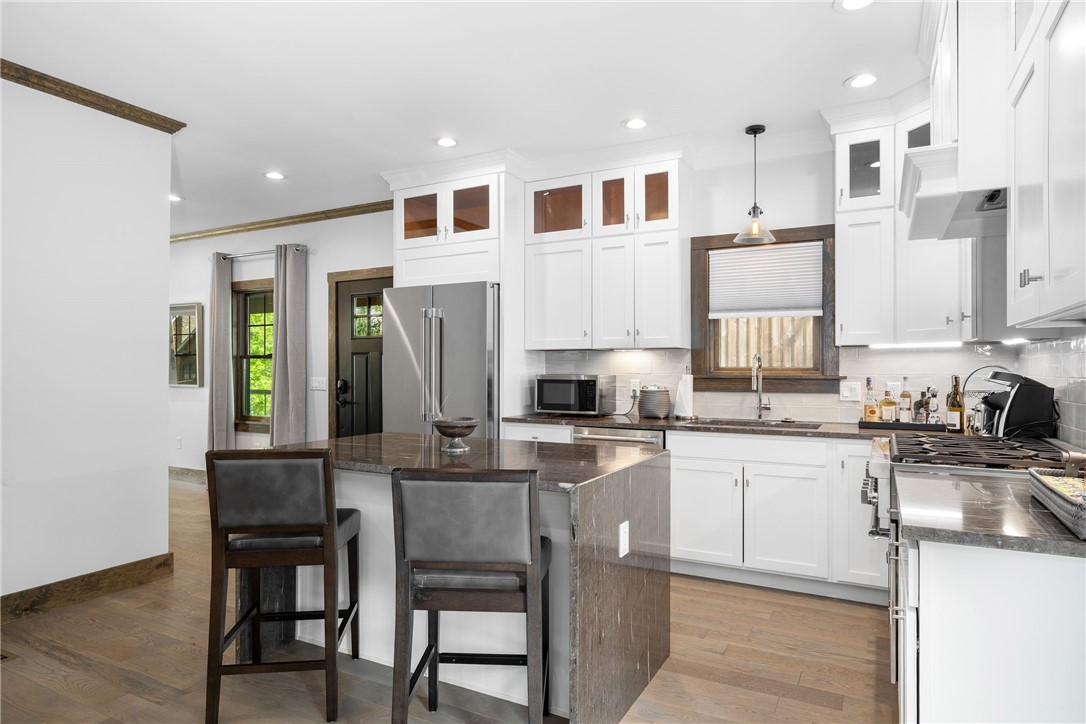 3 Gardenia Drive M6
