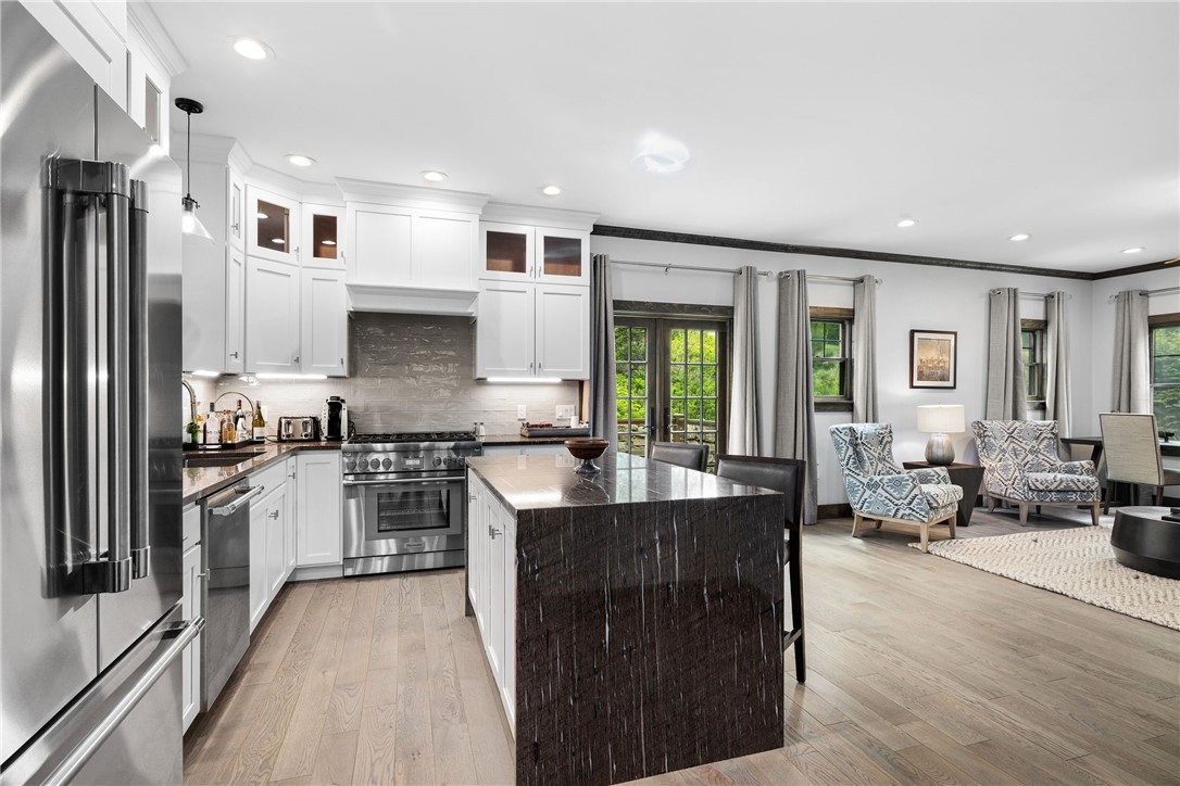 3 Gardenia Drive M6