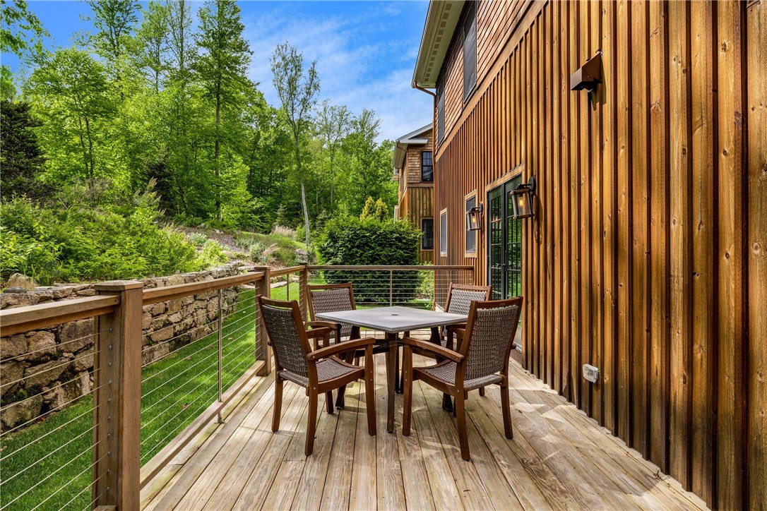 3 Gardenia Drive M6
