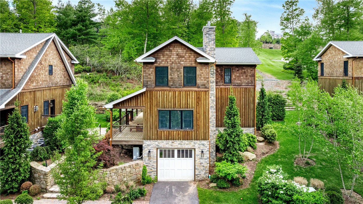3 Gardenia Drive M6