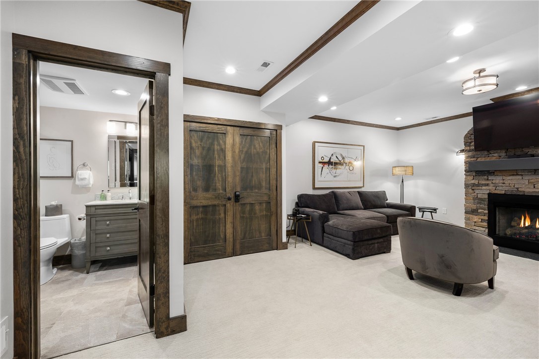 3 Gardenia Drive M6