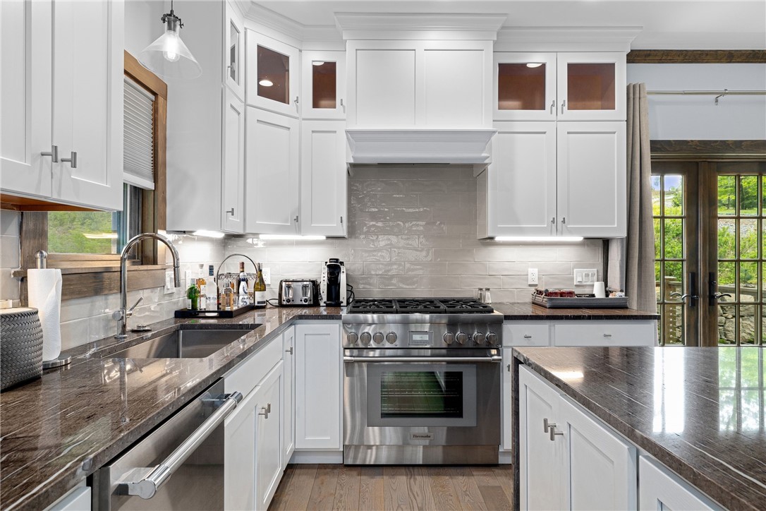 3 Gardenia Drive M6