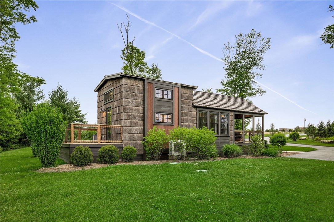 12 Alexander Circle TH2