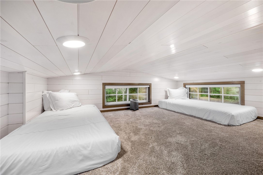 12 Alexander Circle TH2