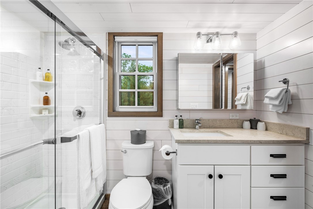 12 Alexander Circle TH2