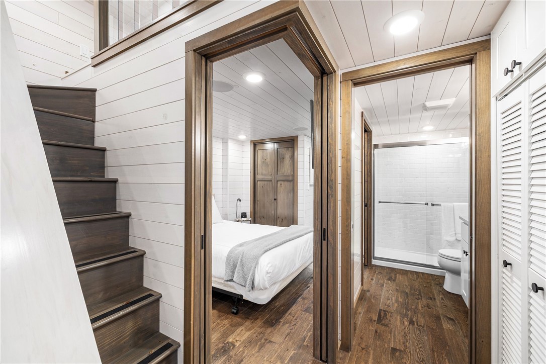 12 Alexander Circle TH2