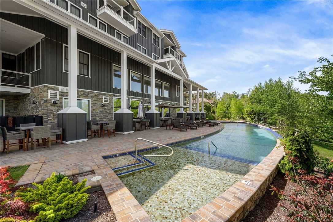 2 Bumblebee Drive G16