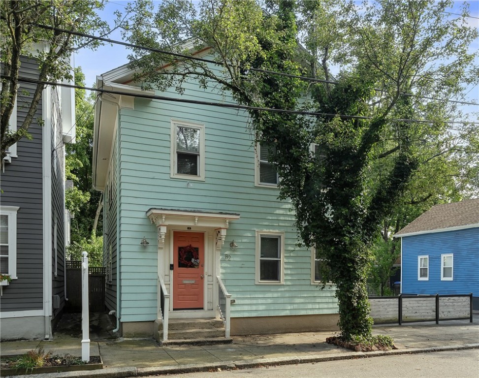 82 Willow Street