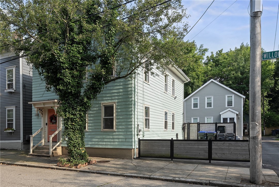82 Willow Street