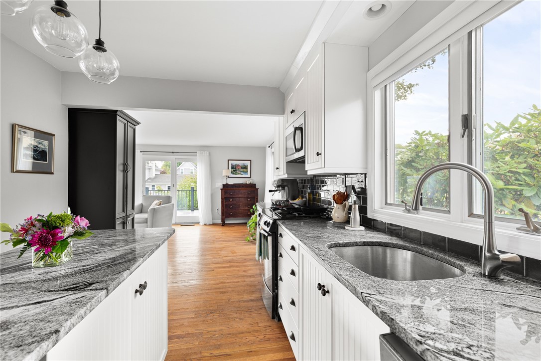 41 8th Avenue