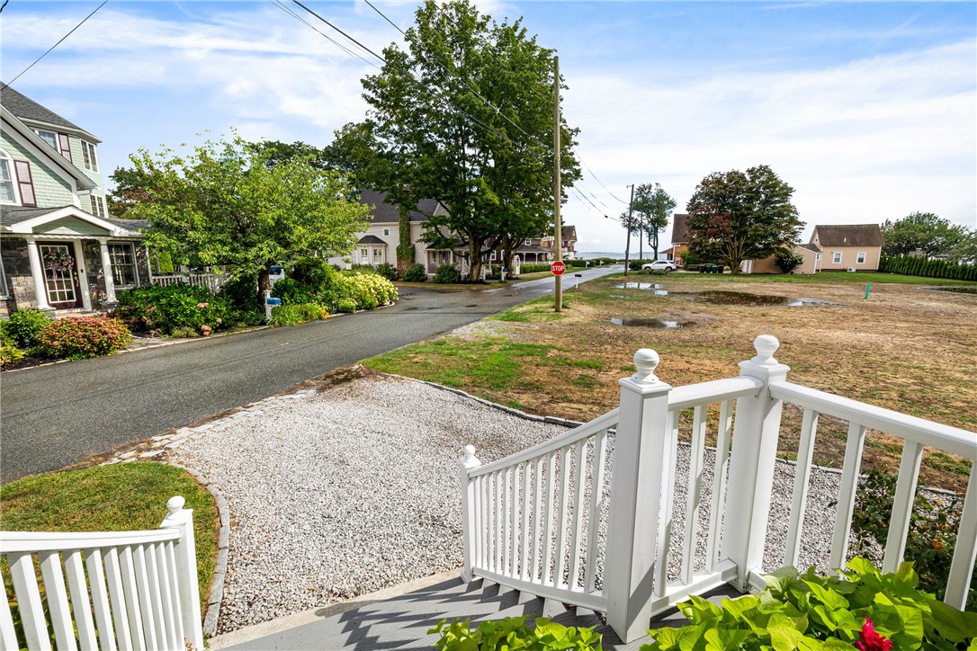 41 8th Avenue