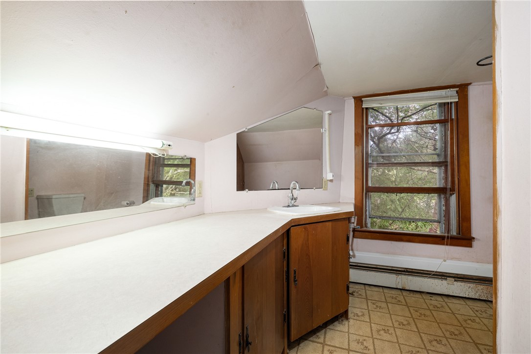 1289 South Road