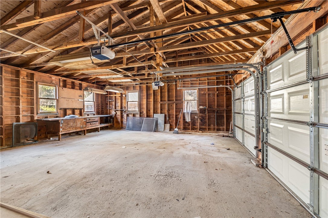 1289 South Road