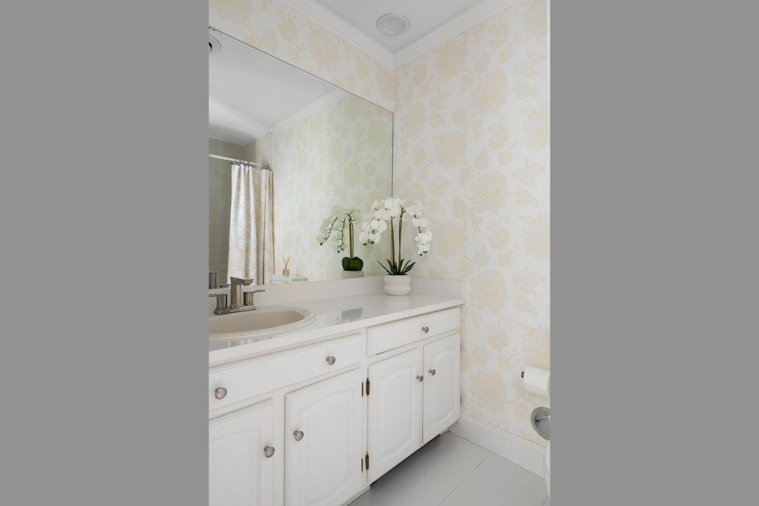 112 Pine Glen Drive C-2