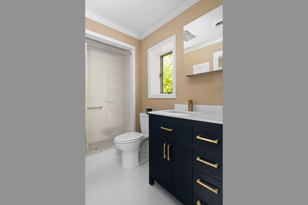 112 Pine Glen Drive C-2