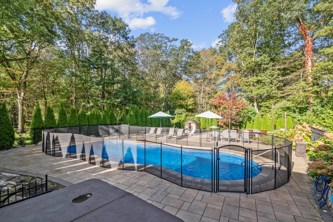 320 Stone Ridge Drive