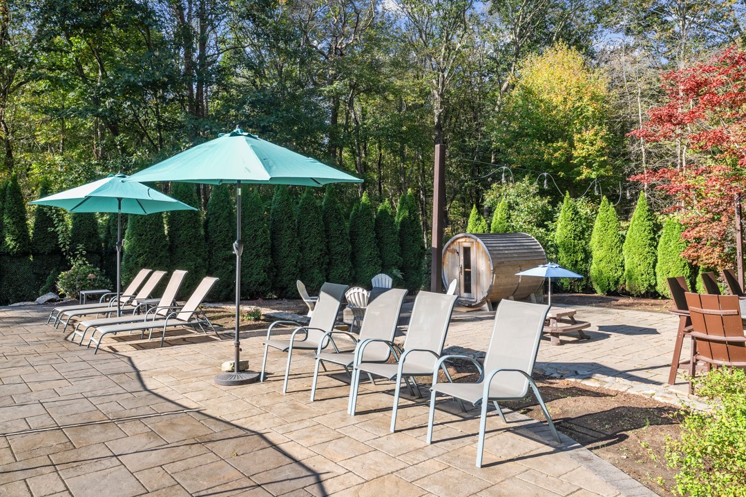 320 Stone Ridge Drive