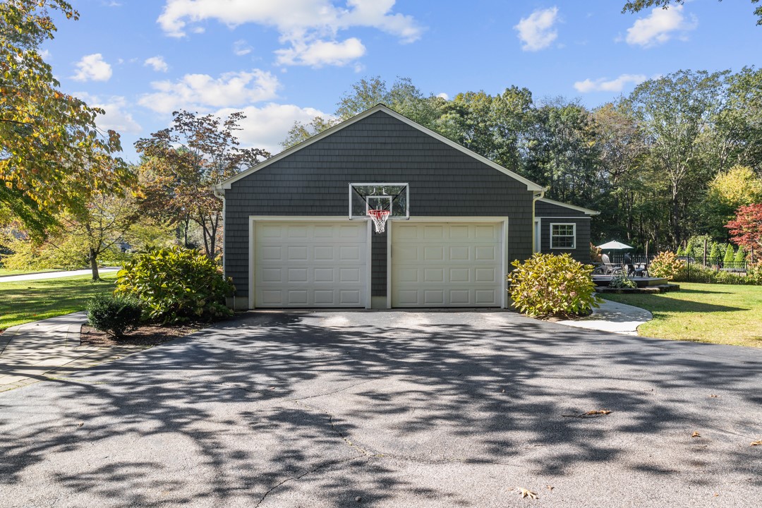 320 Stone Ridge Drive