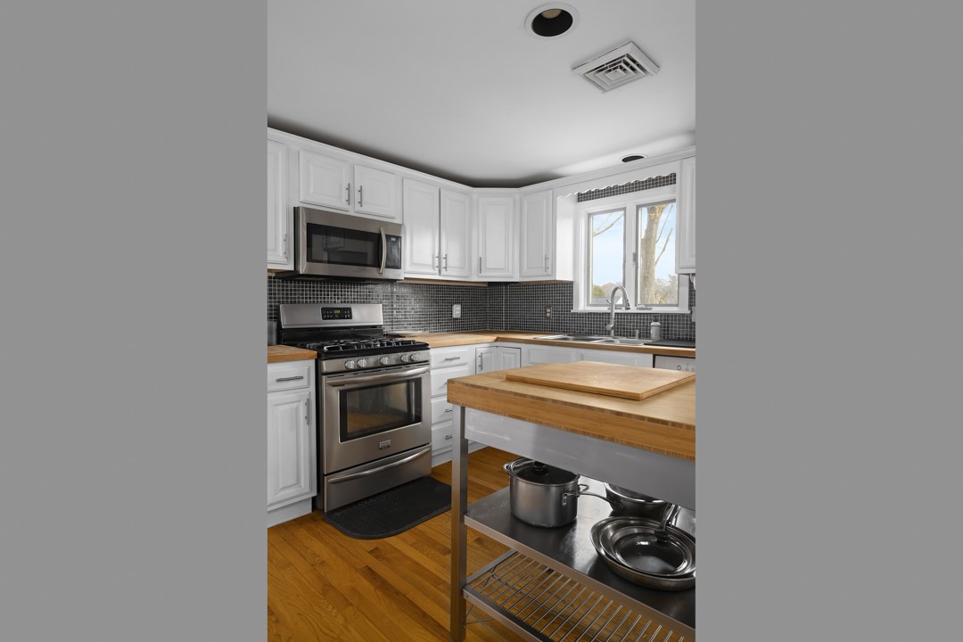 922 Narragansett Parkway