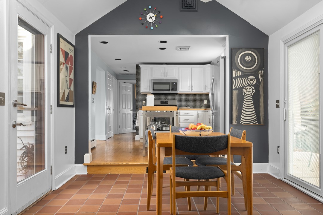 922 Narragansett Parkway