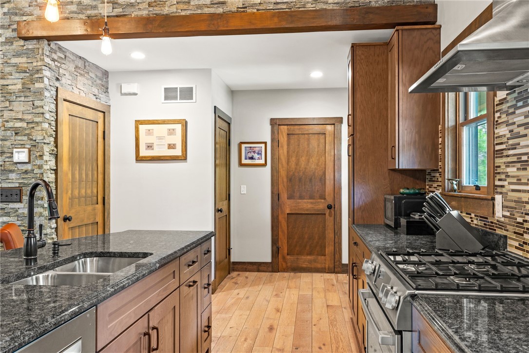 23 White Hawk Ridge H