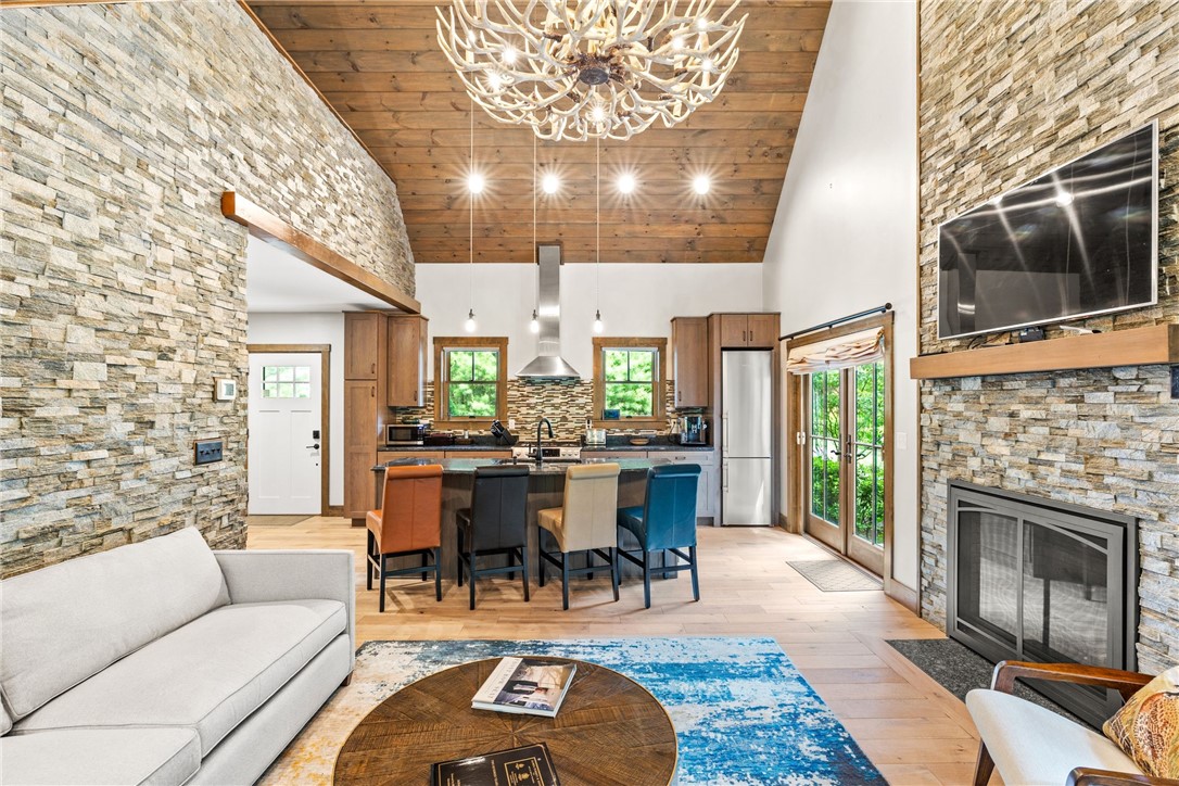 23 White Hawk Ridge H