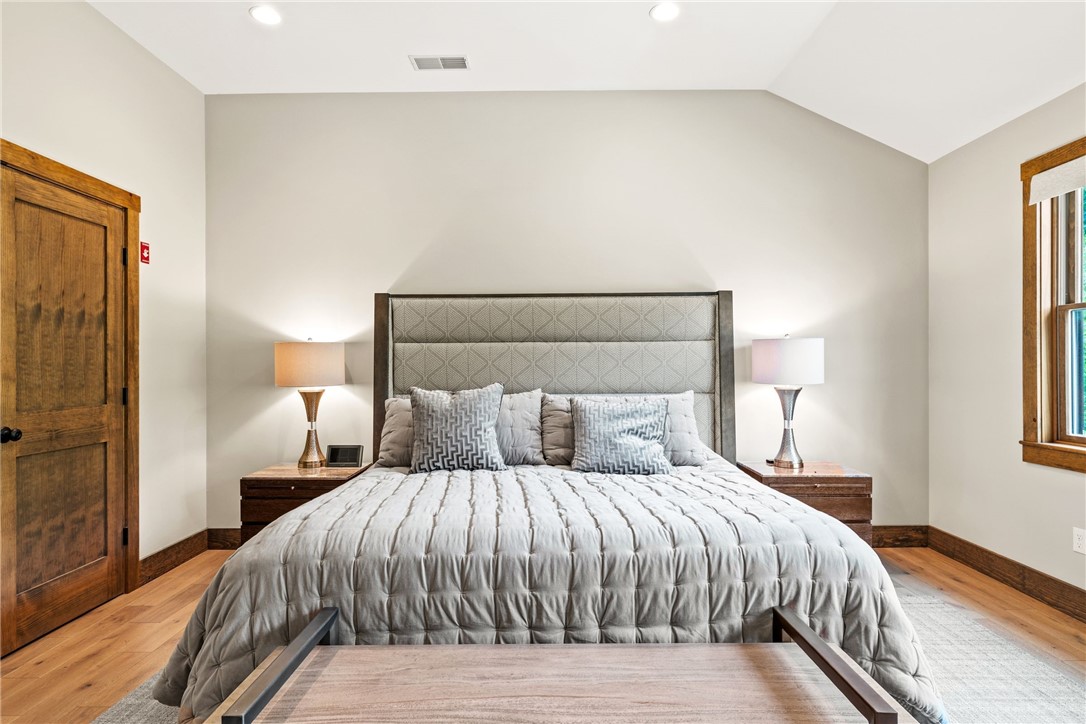 23 White Hawk Ridge H