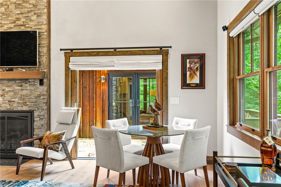 23 White Hawk Ridge H