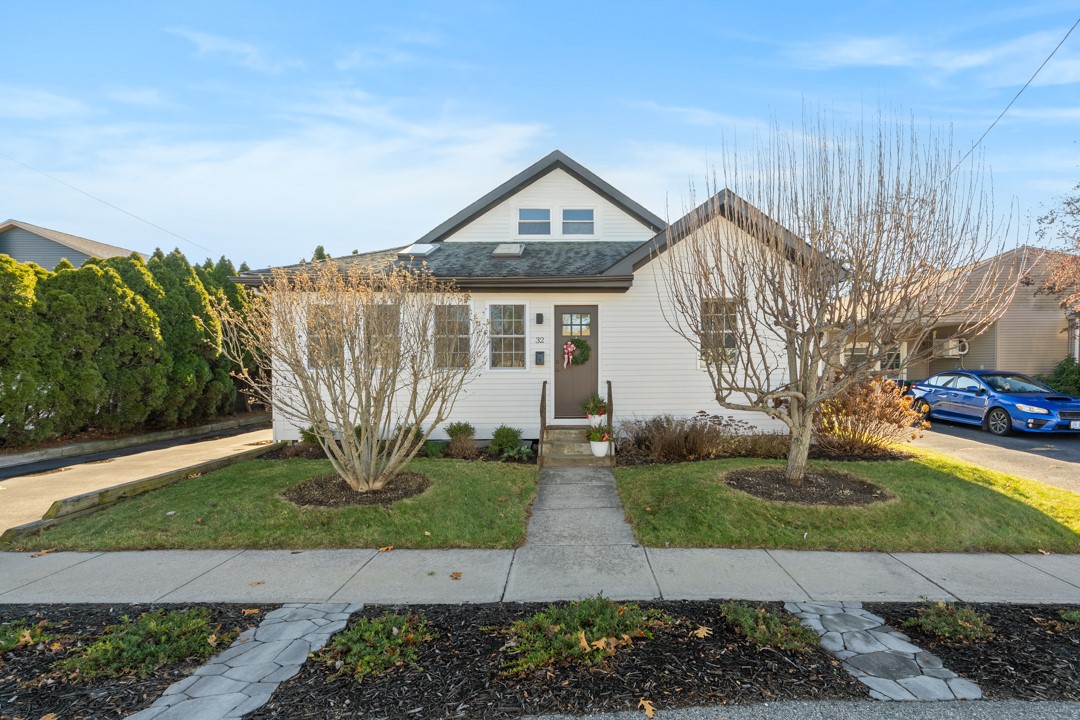 32 Country Club Drive