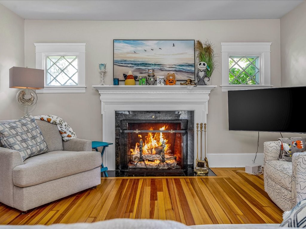 1102 Buttonwoods Avenue