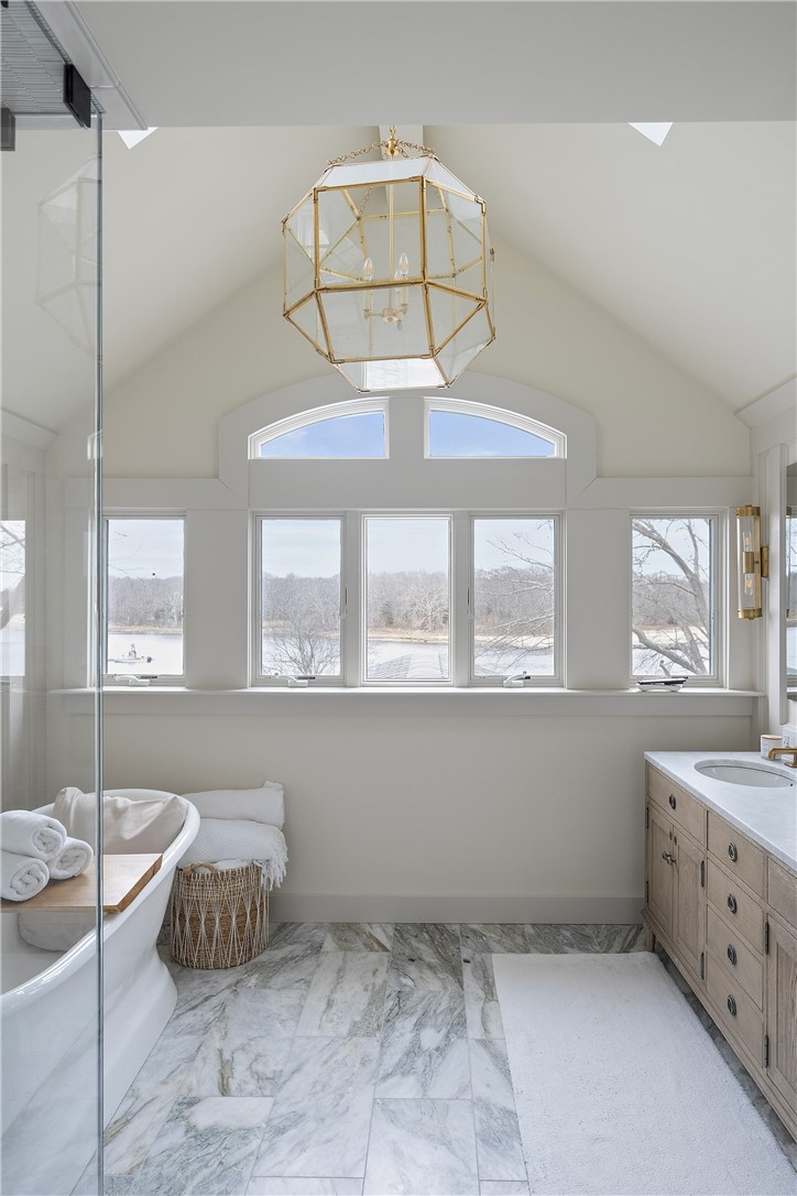 1090 BUTTONWOODS Road