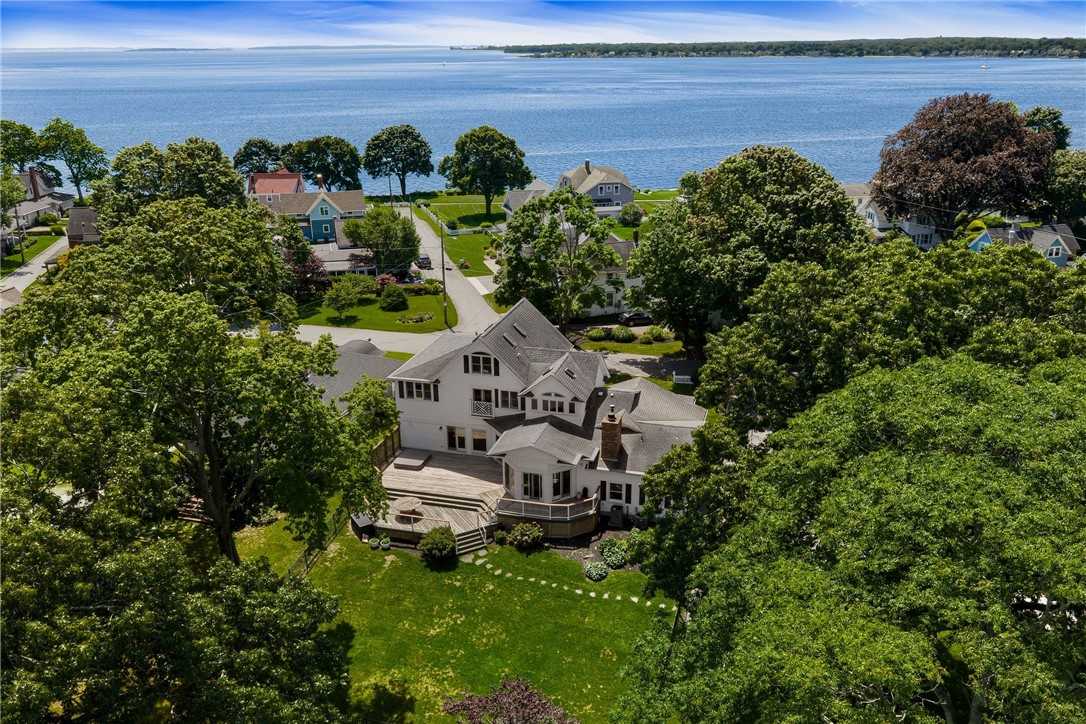 1090 BUTTONWOODS Road