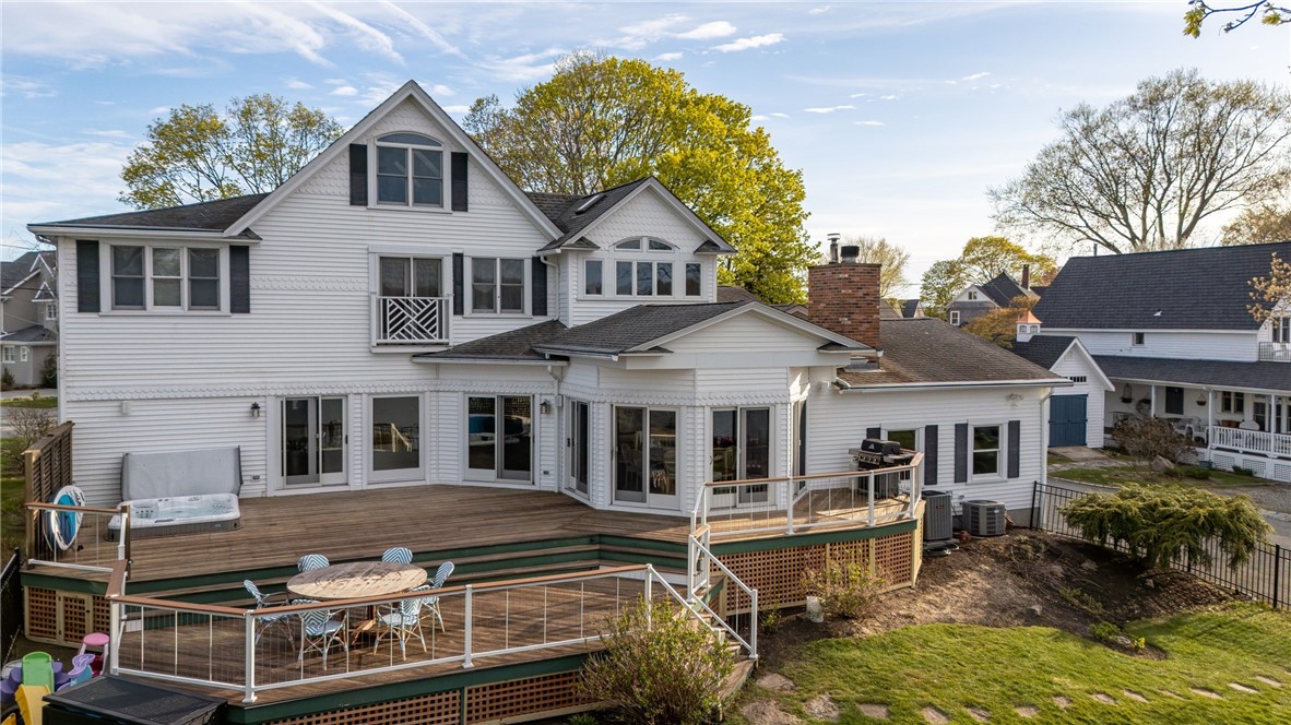 1090 BUTTONWOODS Road