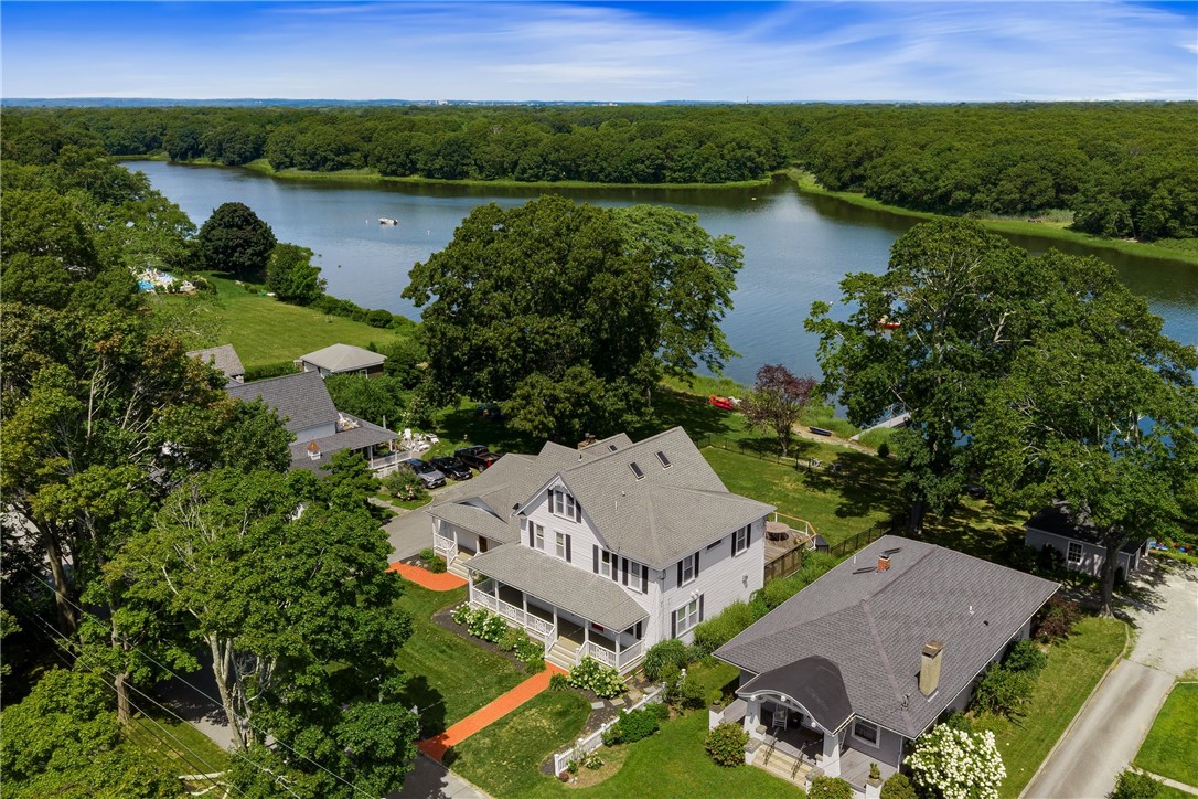 1090 BUTTONWOODS Road